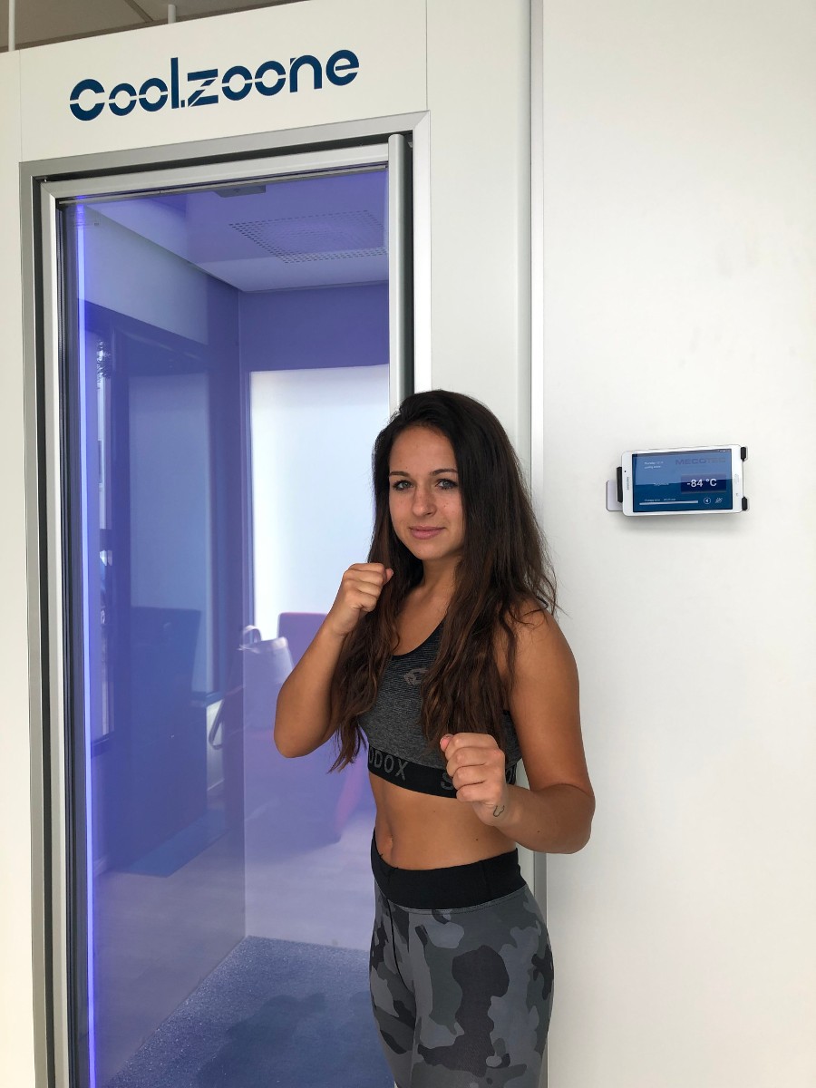 Michelle K.: Mehrfache Deutsche Meisterin im Kickboxen zu Besuch bei CoolZoone Köln