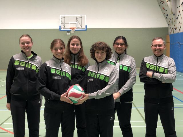 TVA-Huerth–U20-Frauen-Volleyball-CoolZoone-Team-Kaeltekammer